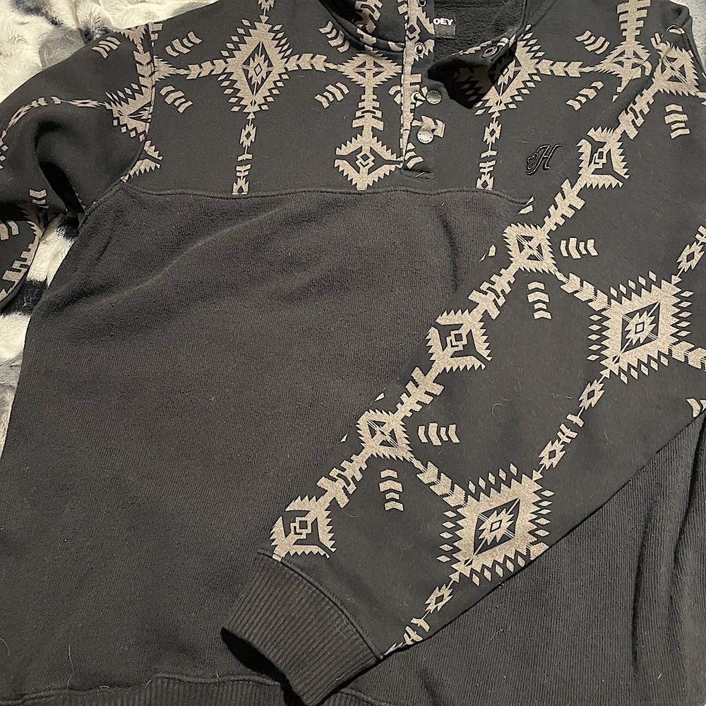 Black Aztec crew neck sweater size XL super warm and heavy